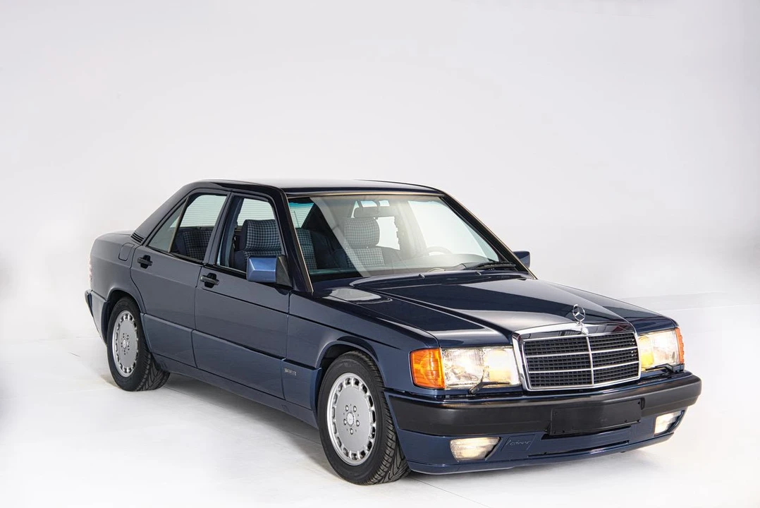 1990 Mercedes-Benz 190E - Image 14 of 31
