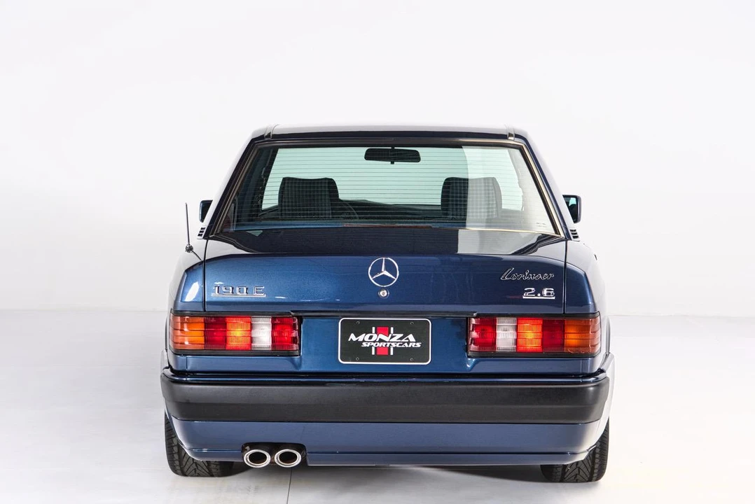 1990 Mercedes-Benz 190E - Image 11 of 31