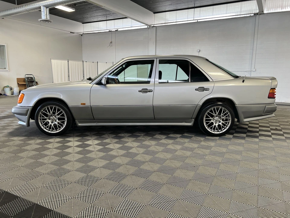1990 Mercedes-Benz W124 E-Class - Image 4 of 31