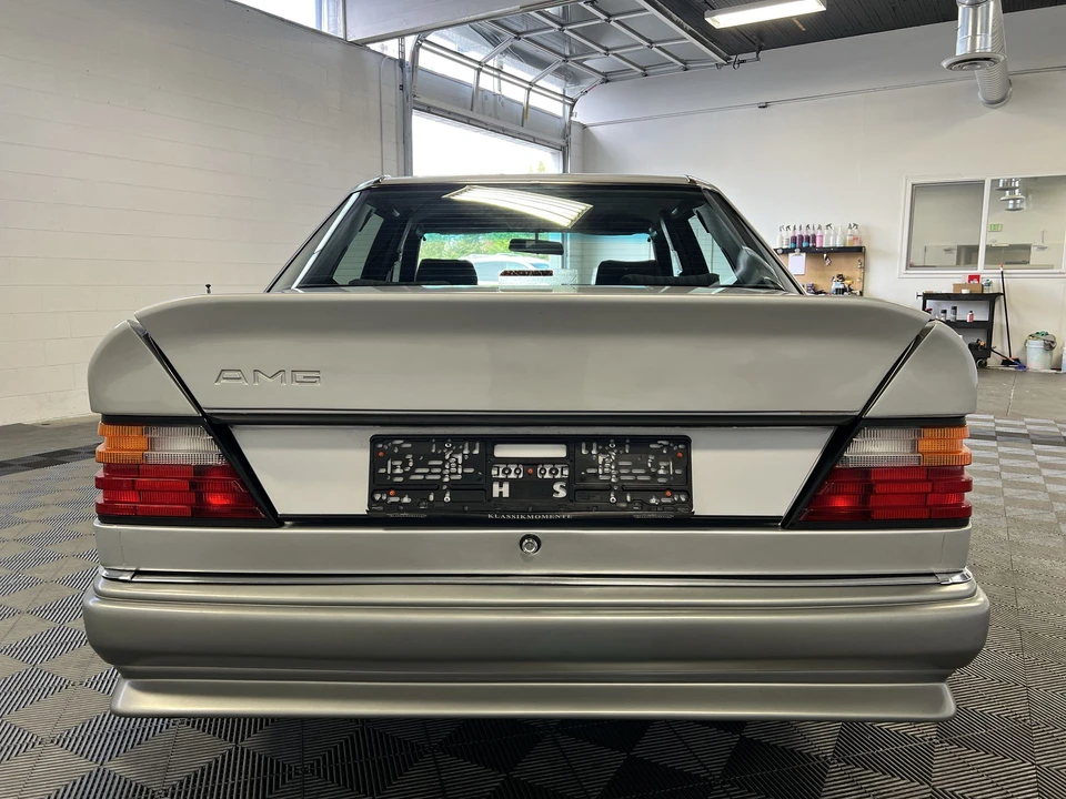1990 Mercedes-Benz W124 E-Class - Image 7 of 31