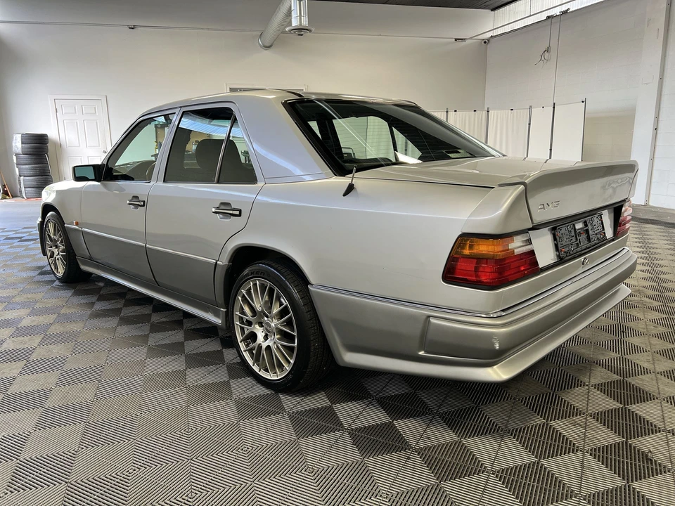 1990 Mercedes-Benz W124 E-Class - Image 5 of 31