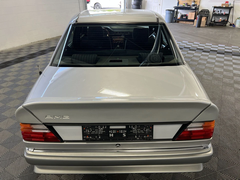 1990 Mercedes-Benz W124 E-Class - Image 8 of 31