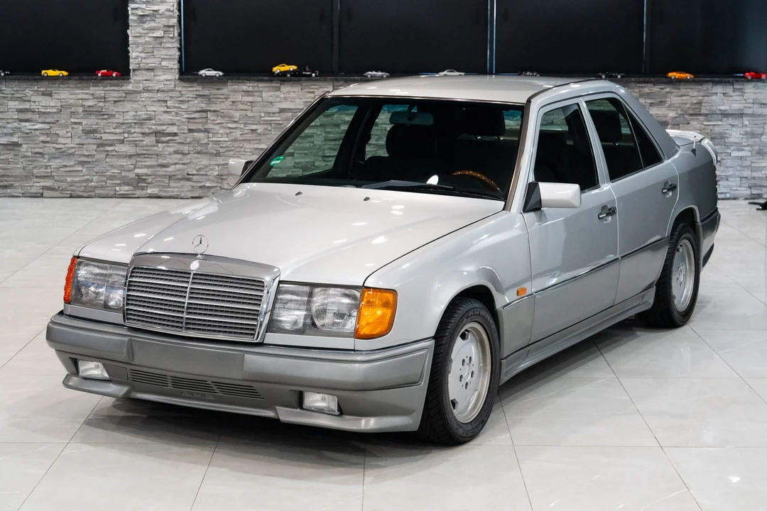 1990 Mercedes-Benz W124 E-Class - Image 13 of 31