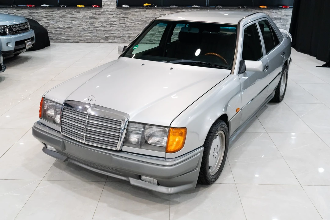 1990 Mercedes-Benz W124 E-Class - Image 15 of 31