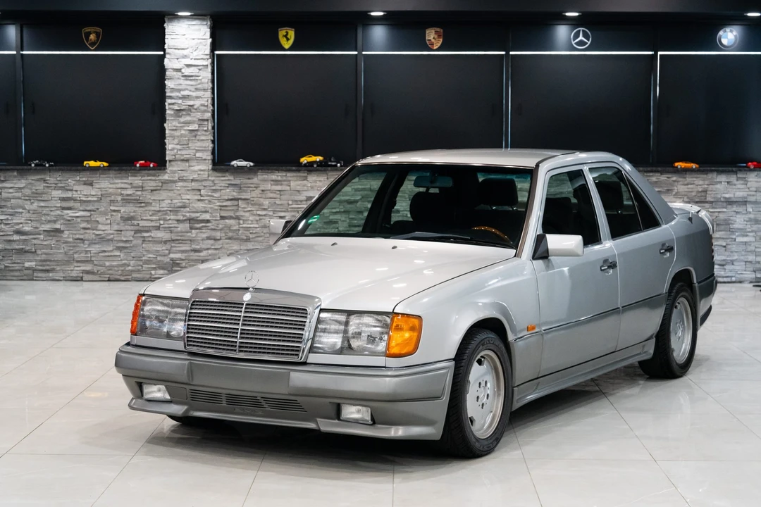 1990 Mercedes-Benz W124 E-Class - Image 12 of 31