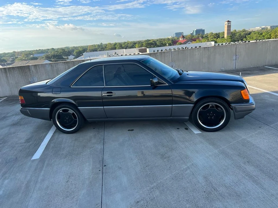 1990 Mercedes-Benz W124 E-Class - Image 12 of 31