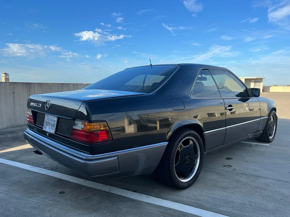 1990 Mercedes-Benz W124 E-Class - Image 16 of 31