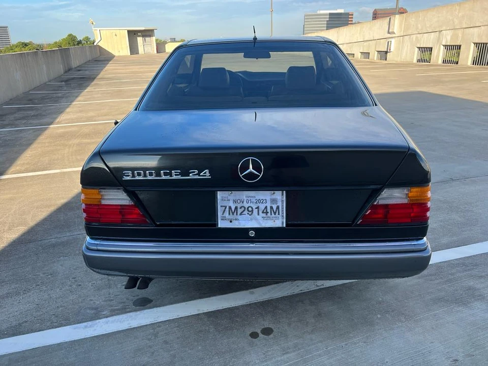1990 Mercedes-Benz W124 E-Class - Image 19 of 31