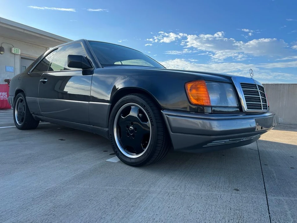 1990 Mercedes-Benz W124 E-Class - Image 11 of 31