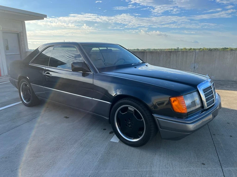 1990 Mercedes-Benz W124 E-Class - Image 10 of 31