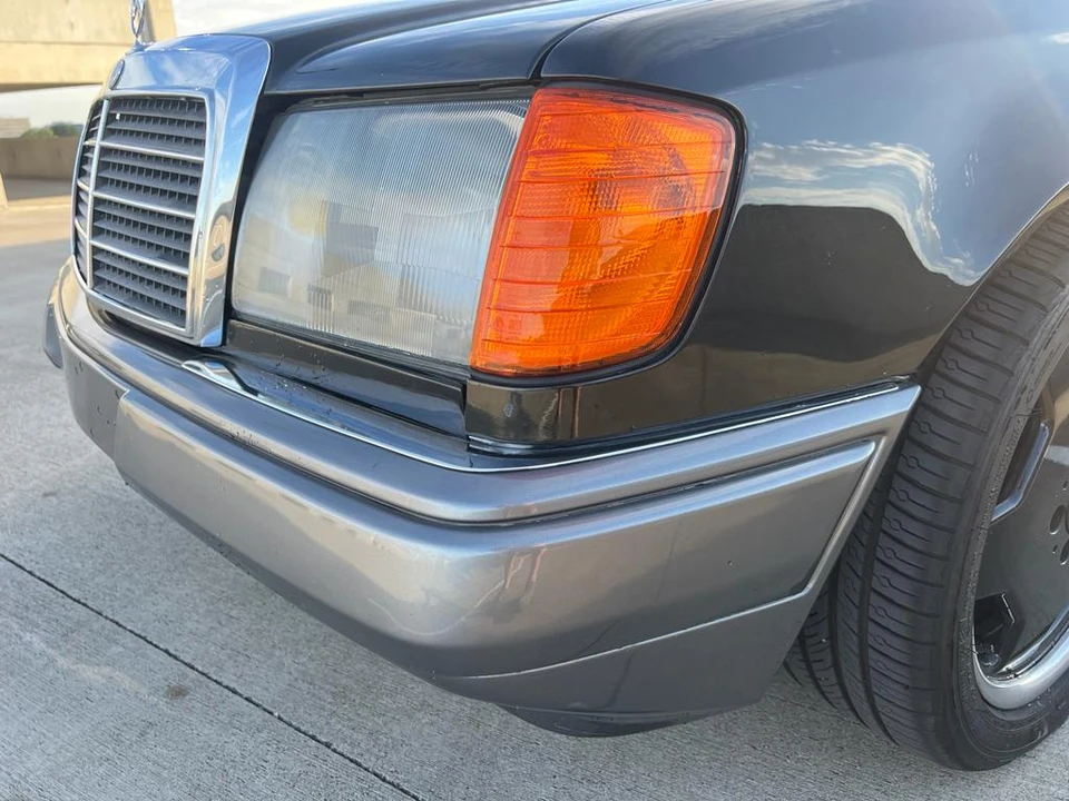 1990 Mercedes-Benz W124 E-Class - Image 26 of 31