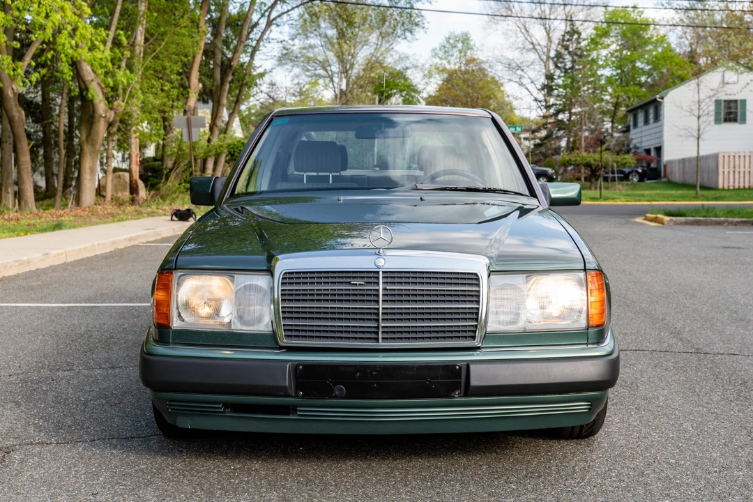 1990 Mercedes-Benz W124 E-Class - Image 4 of 31