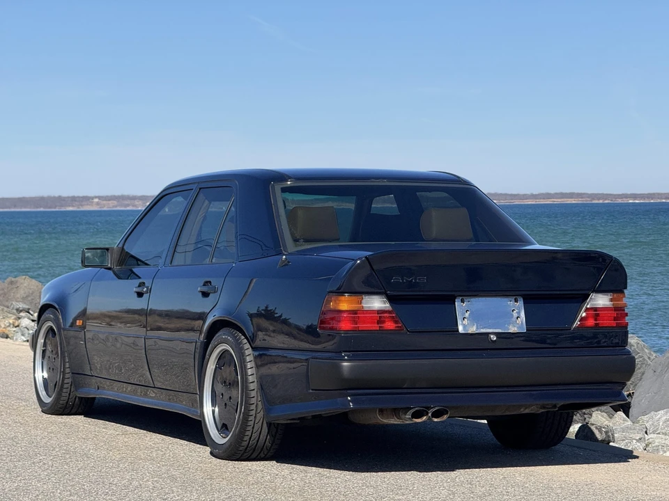 1990 Mercedes-Benz W124 E-Class - Image 28 of 31