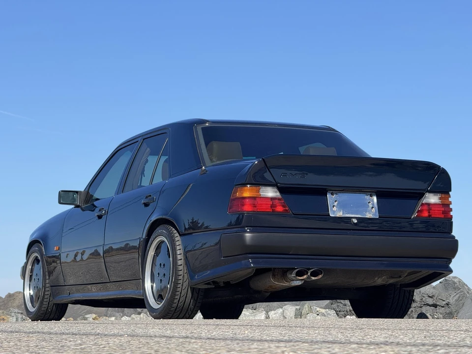 1990 Mercedes-Benz W124 E-Class - Image 25 of 31