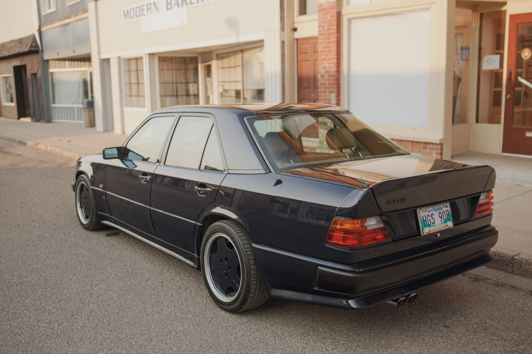 1990 Mercedes-Benz W124 E-Class - Image 12 of 31