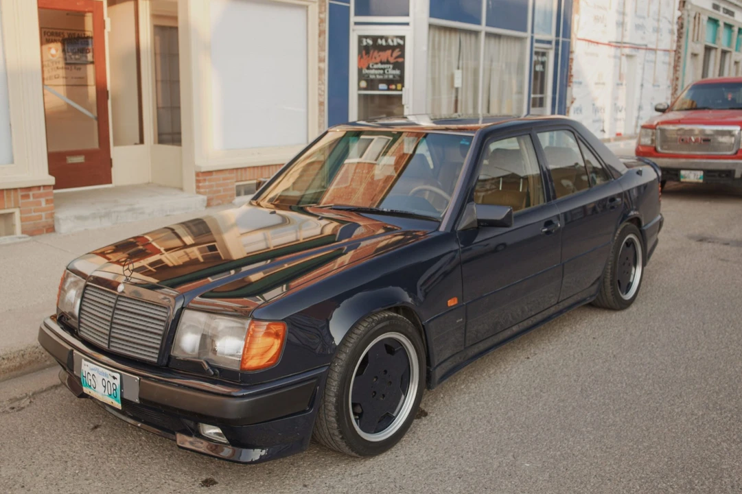 1990 Mercedes-Benz W124 E-Class - Image 10 of 31