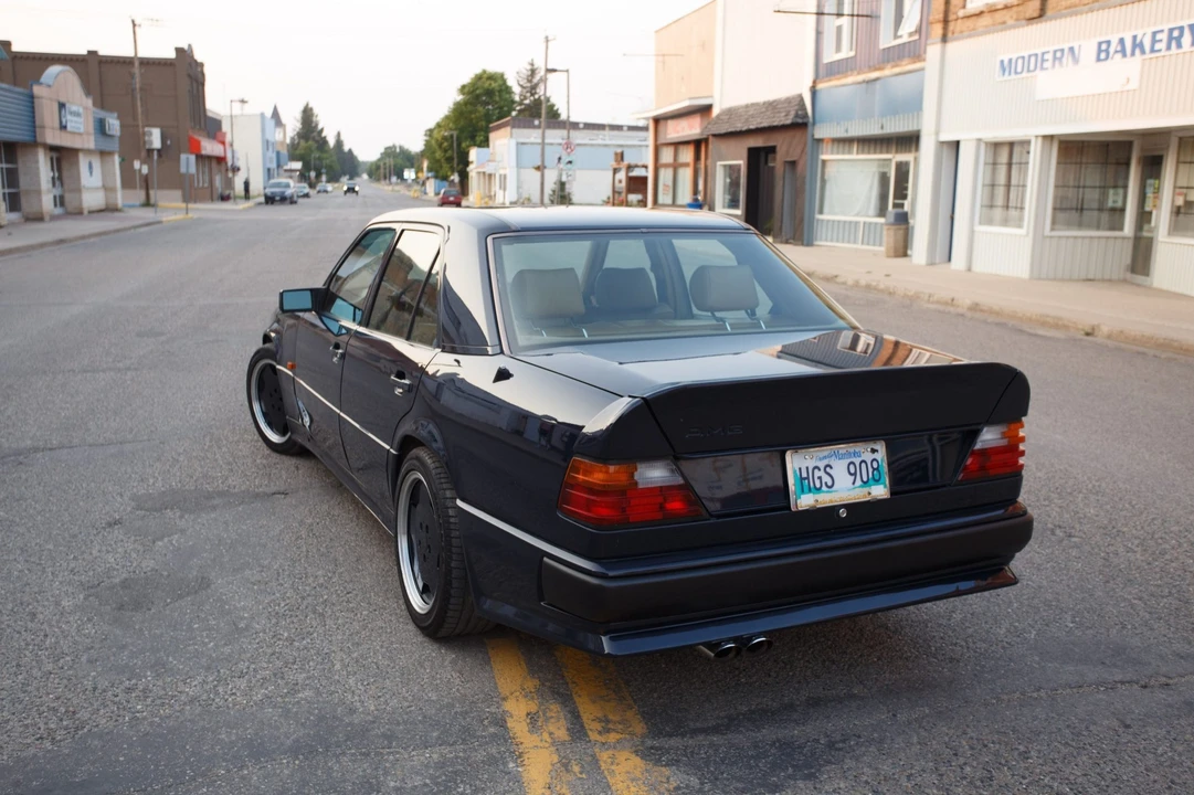 1990 Mercedes-Benz W124 E-Class - Image 14 of 31