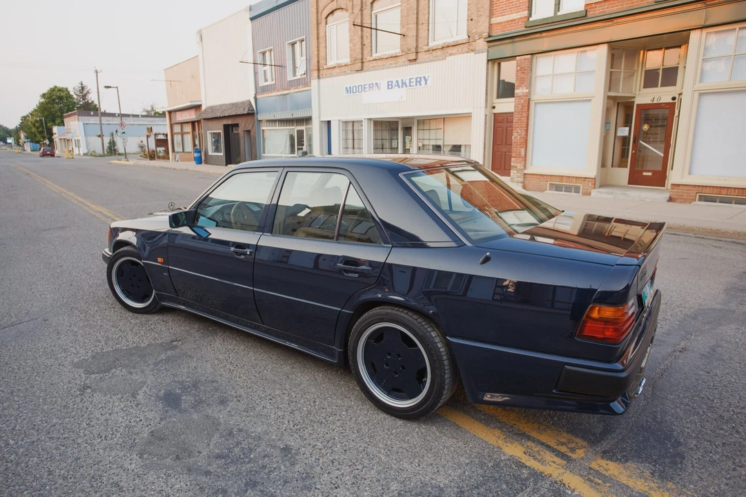 1990 Mercedes-Benz W124 E-Class - Image 13 of 31