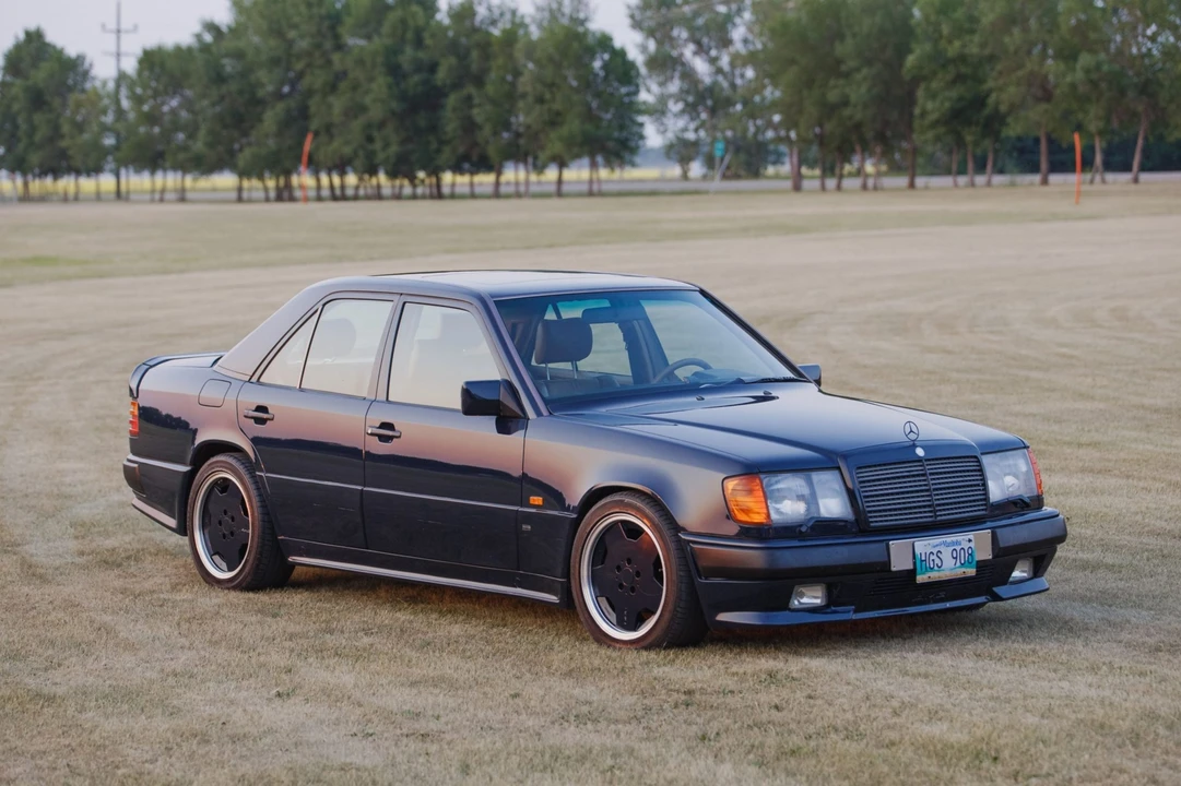 1990 Mercedes-Benz W124 E-Class - Image 2 of 31