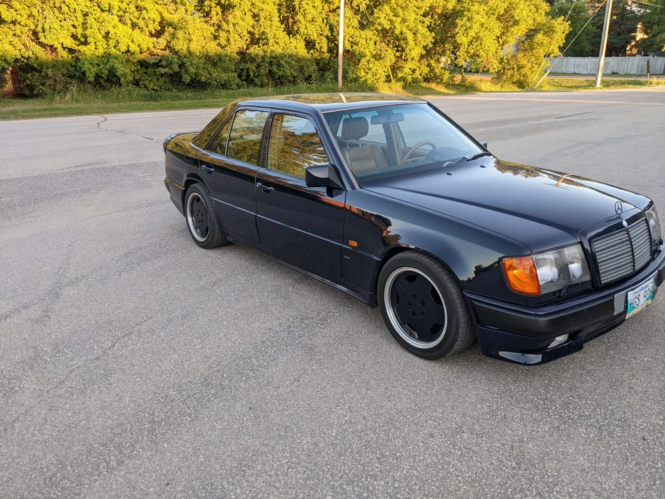 1990 Mercedes-Benz W124 E-Class - Image 30 of 31