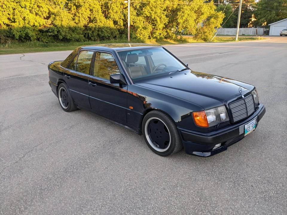 1990 Mercedes-Benz W124 E-Class - Image 29 of 31