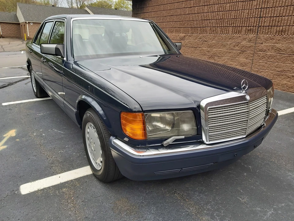 1990 Mercedes-Benz W126 S-Class Sedan - Image 5 of 31