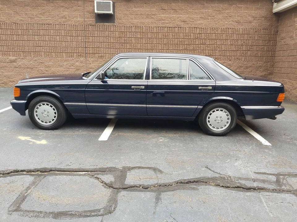 1990 Mercedes-Benz W126 S-Class Sedan - Image 12 of 31