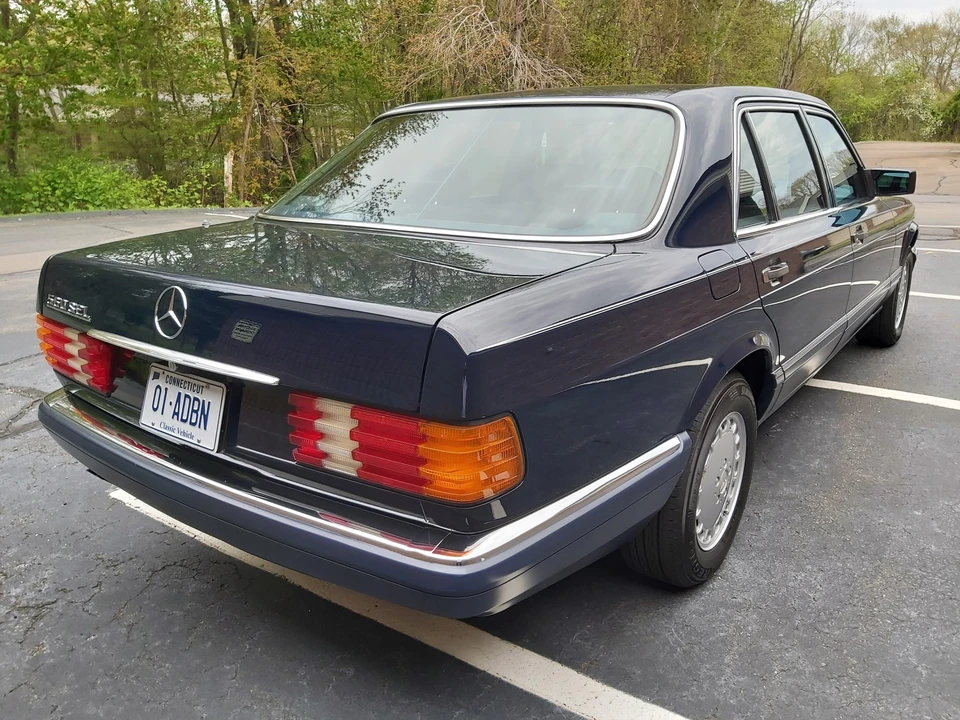 1990 Mercedes-Benz W126 S-Class Sedan - Image 7 of 31