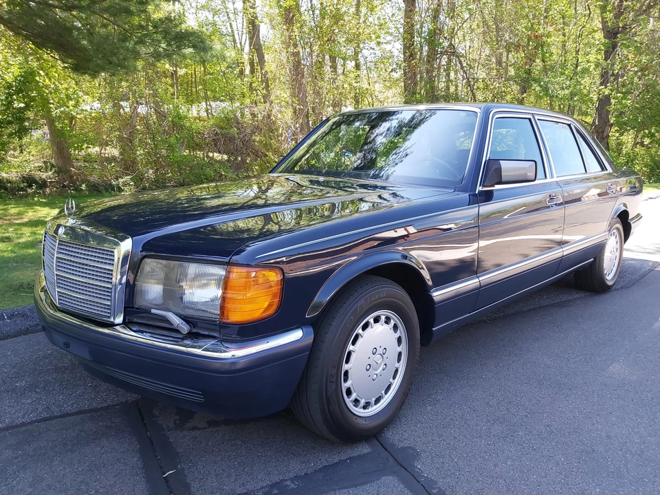 1990 Mercedes-Benz W126 S-Class Sedan - Image 22 of 31