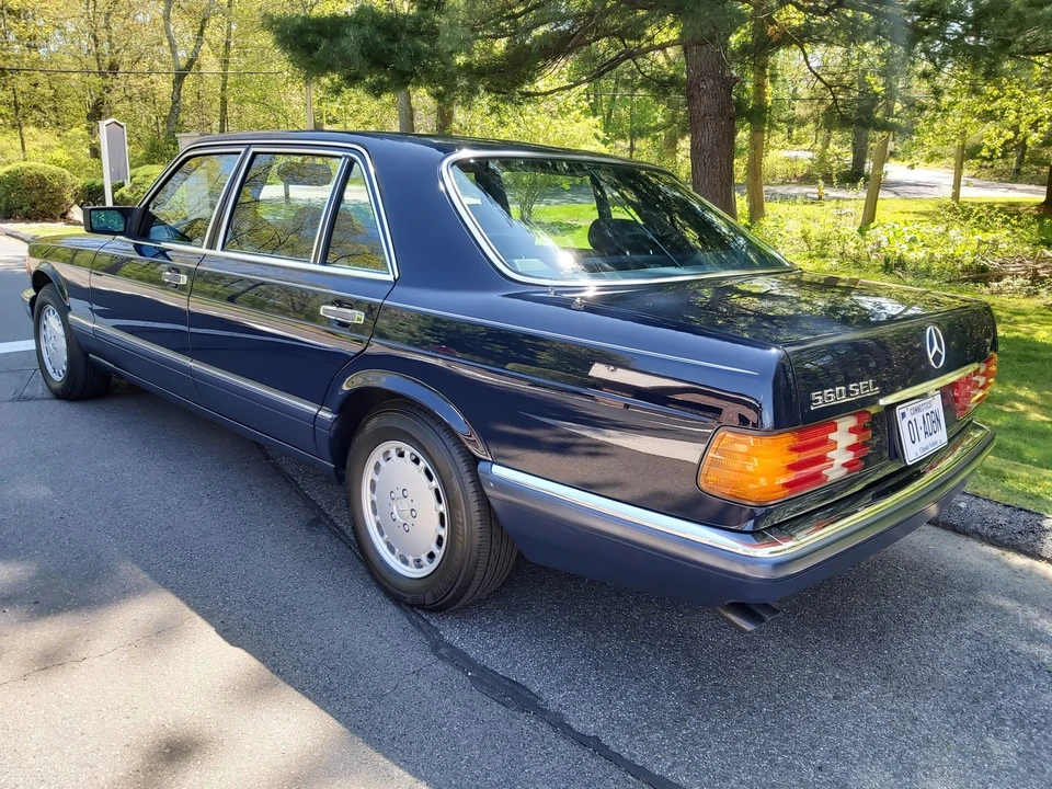 1990 Mercedes-Benz W126 S-Class Sedan - Image 20 of 31
