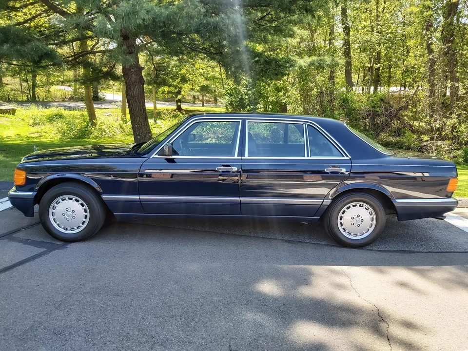 1990 Mercedes-Benz W126 S-Class Sedan - Image 21 of 31
