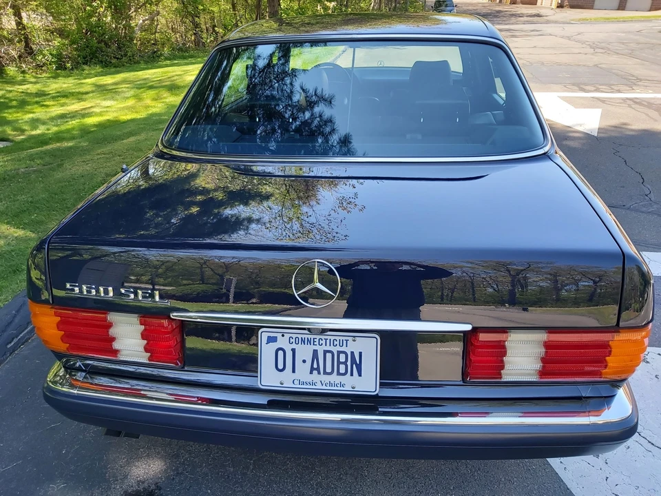 1990 Mercedes-Benz W126 S-Class Sedan - Image 19 of 31