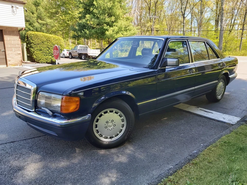 1990 Mercedes-Benz W126 S-Class Sedan - Image 13 of 31