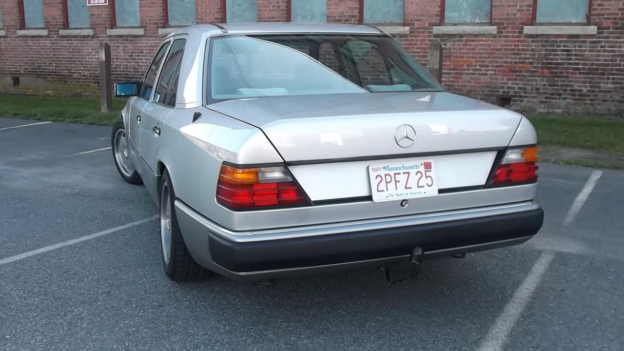 1991 Mercedes-Benz W124 E-Class - Image 6 of 31