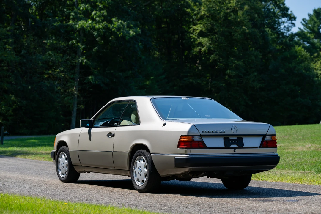 1991 Mercedes-Benz W124 E-Class - Image 17 of 31