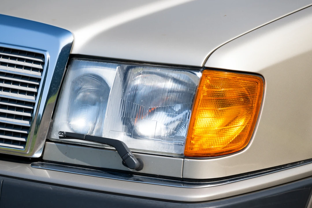 1991 Mercedes-Benz W124 E-Class - Image 21 of 31