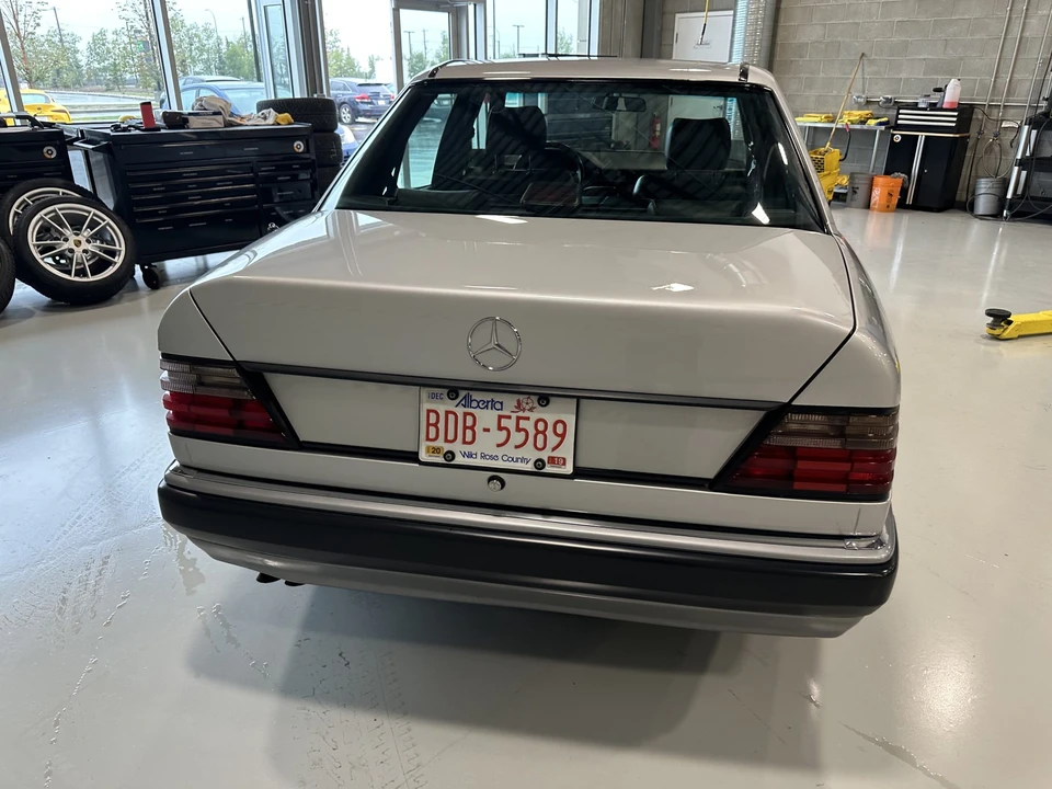 1991 Mercedes-Benz 500E & E500 - Image 9 of 31