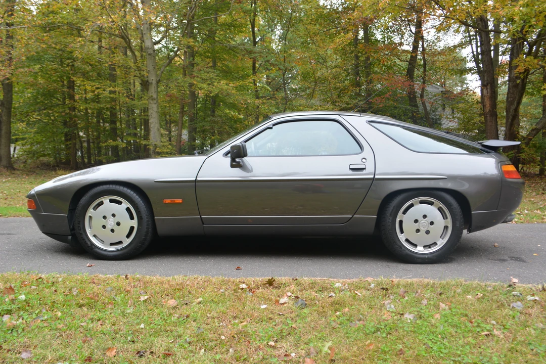 1991 Porsche 928 S4 - Image 5 of 31
