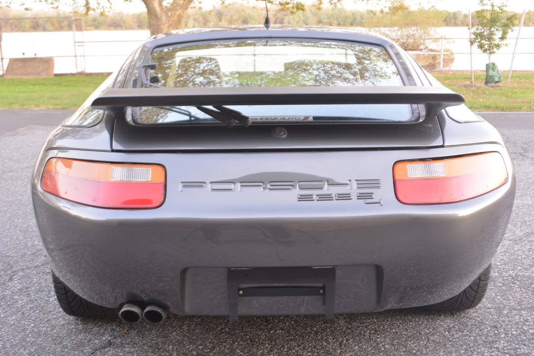 1991 Porsche 928 S4 - Image 8 of 31