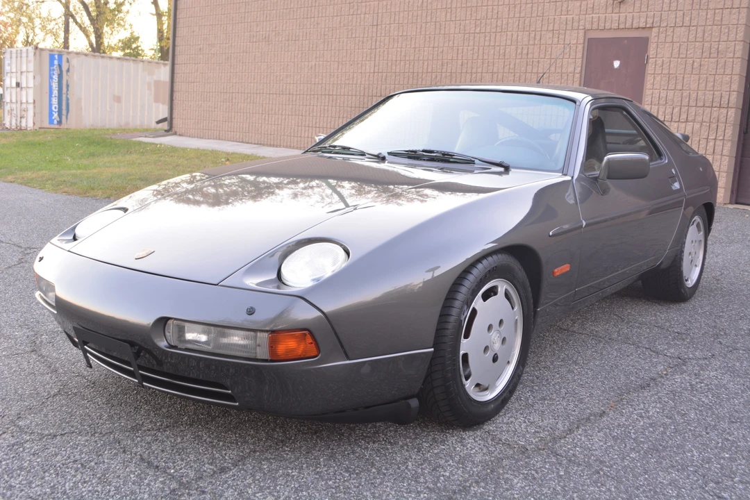 1991 Porsche 928 S4 - Image 2 of 31