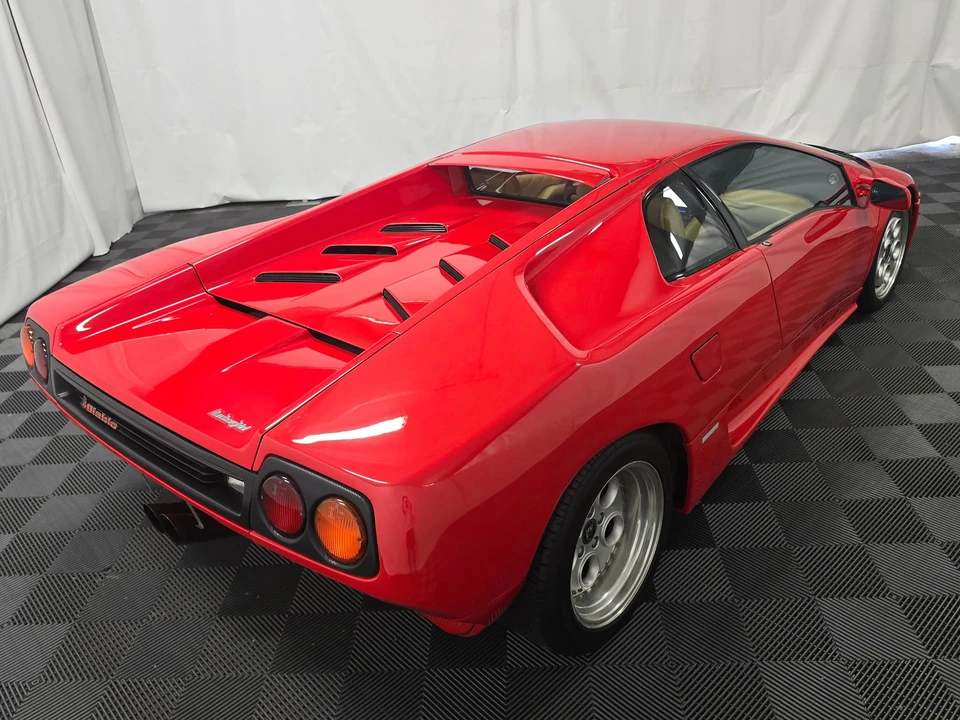 1992 Lamborghini Diablo - Image 15 of 31