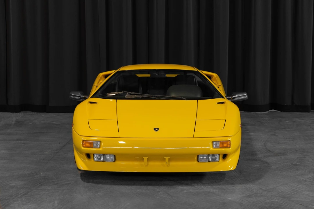 1992 Lamborghini Diablo - Image 9 of 31