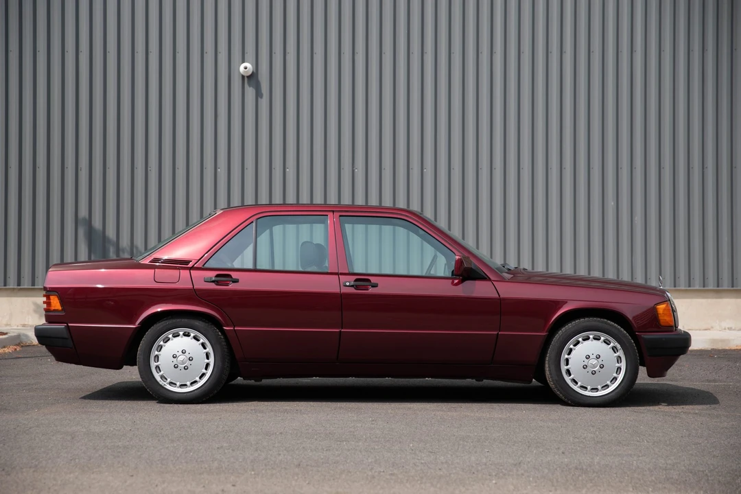 1992 Mercedes-Benz 190E - Image 15 of 31