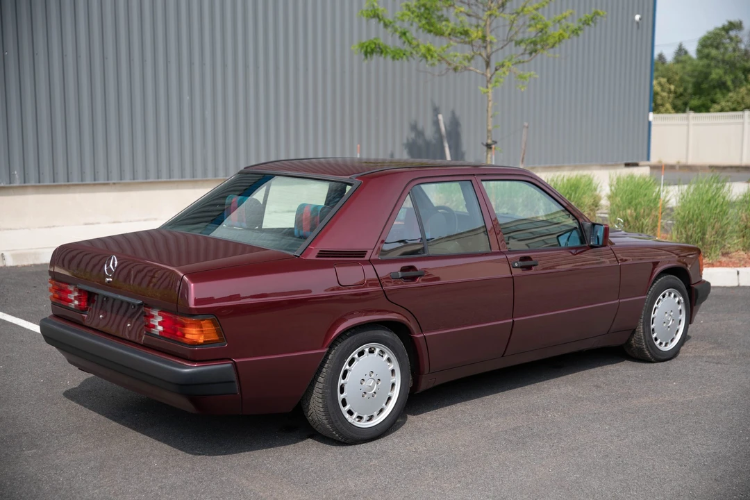1992 Mercedes-Benz 190E - Image 23 of 31