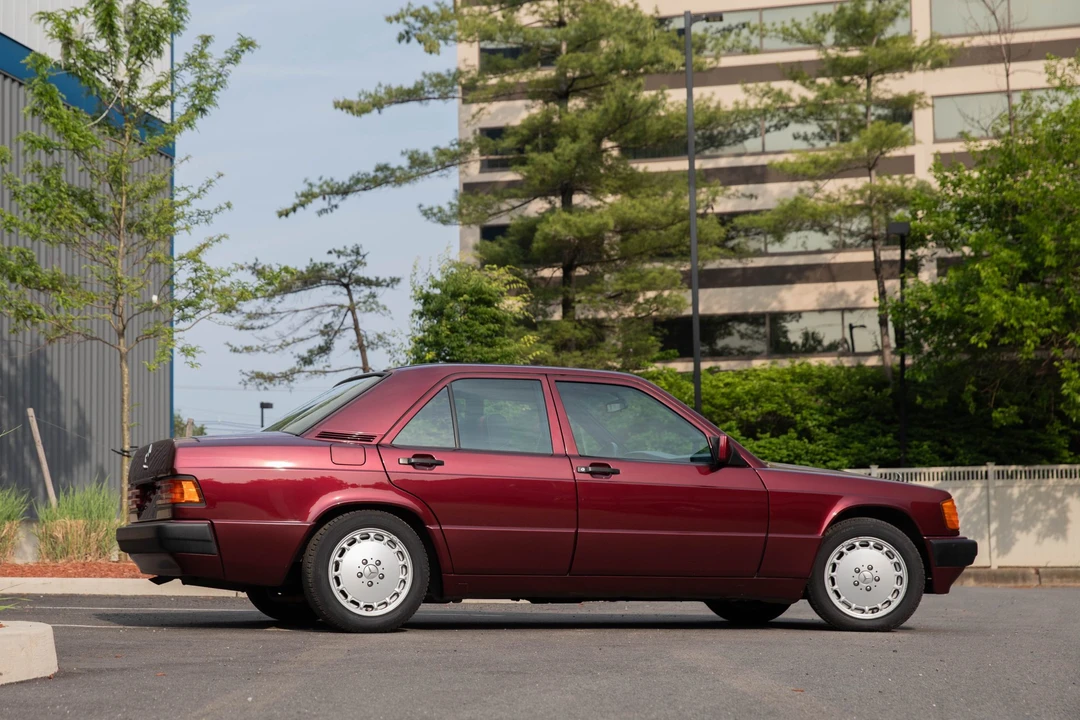 1992 Mercedes-Benz 190E - Image 16 of 31