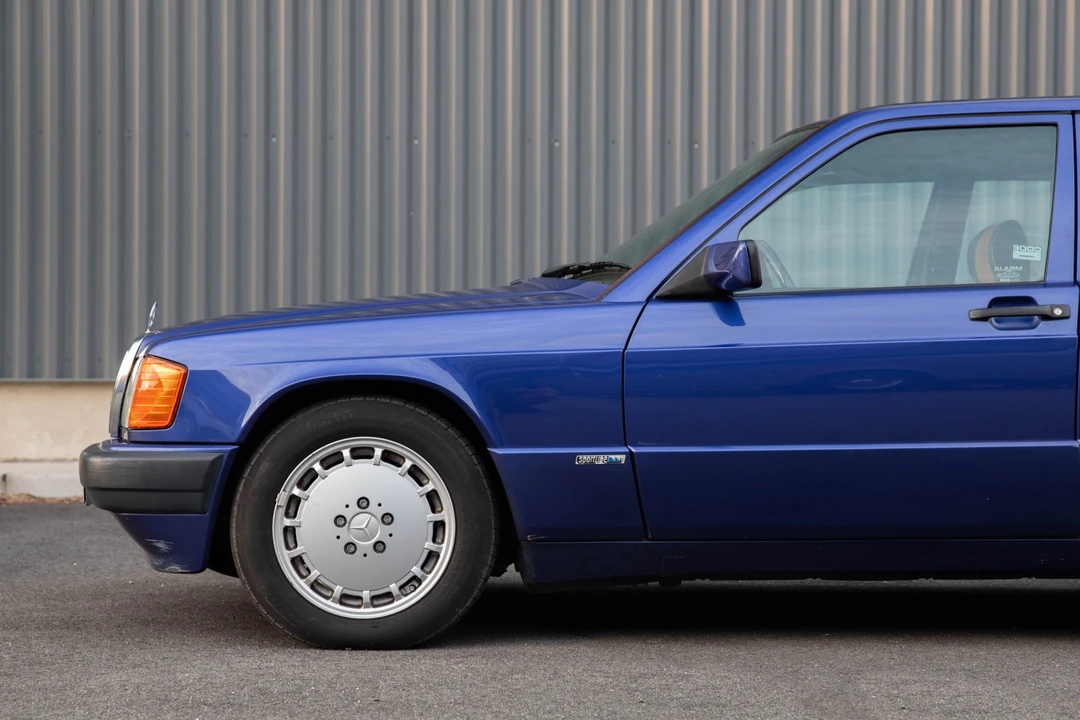 1992 Mercedes-Benz 190E - Image 28 of 31