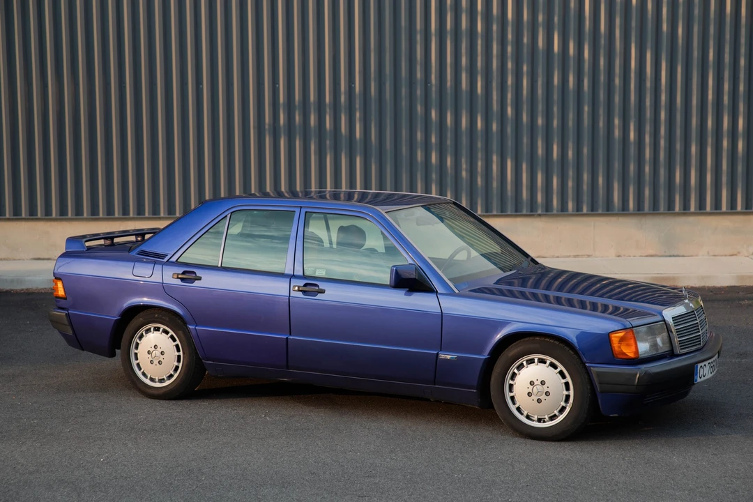 1992 Mercedes-Benz 190E - Image 23 of 31