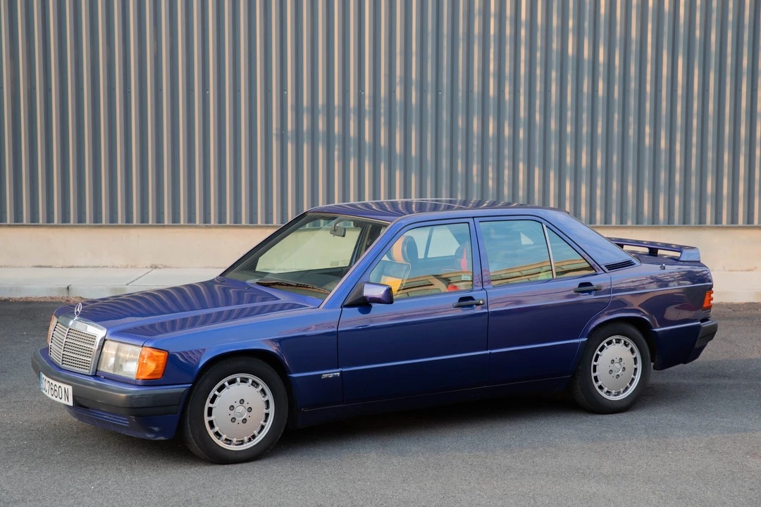 1992 Mercedes-Benz 190E - Image 4 of 31