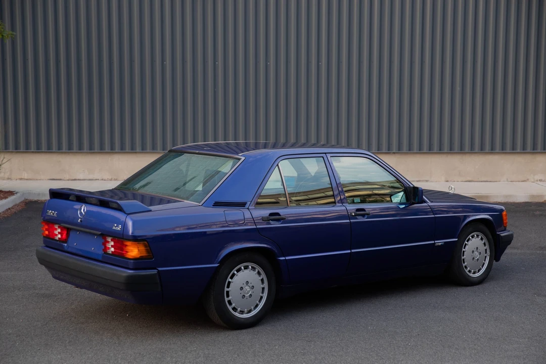 1992 Mercedes-Benz 190E - Image 17 of 31