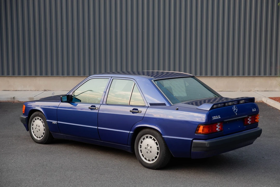 1992 Mercedes-Benz 190E - Image 11 of 31